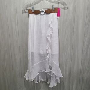 Adorable ruffle bottom skirt